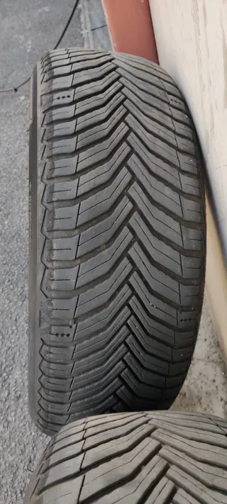 2 Neumáticos Michelin CrossClimate 2 205/55 R17