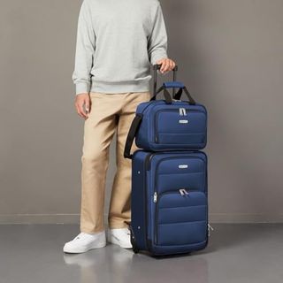 Amazon Basics Juego de Equipaje Blando de 2 Piezas, Maleta de Mano Expandible (58 cm) y Bolsa de Mano (25 cm), Ligeros, 100% Poliéster, Apilable, Azul Marino