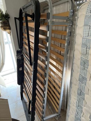 3 Somier de madera y metal