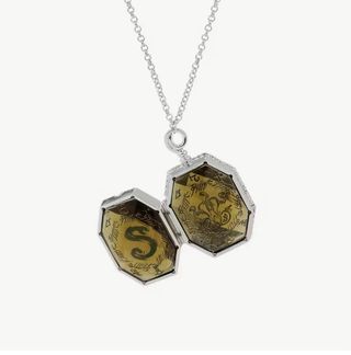 Pack: Varita Harry Potter 37.8cm + collar horrocru