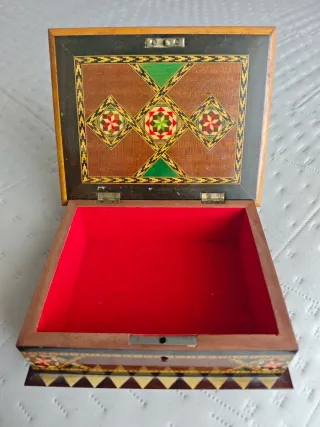 Joyero madera centenario 20x16 cm