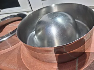 Cenicero Break Water inoxidable. Spain