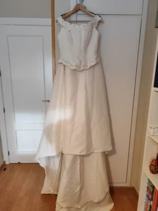 Vestido Novia 2 Piezas, corpiño y falda. T40, L