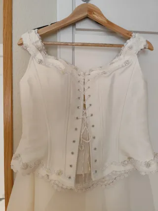 Vestido Novia 2 Piezas, corpiño y falda. T40, L