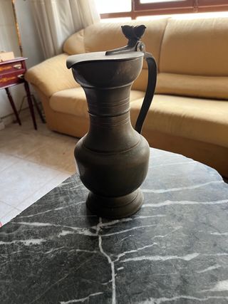 Jarra de peltre antigua