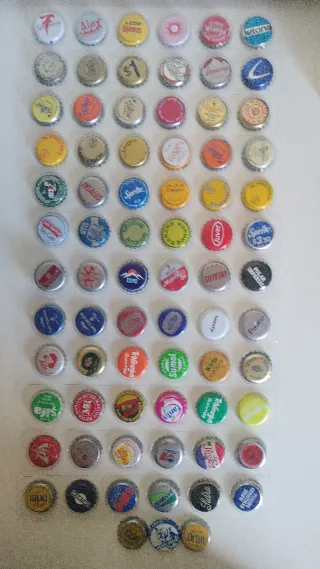 Lote de 75 chapas de botellas variadas