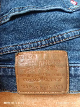 Vaqueros Levi's chico azules