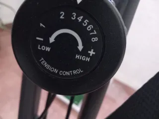 Bicicleta Estática Negra y Roja