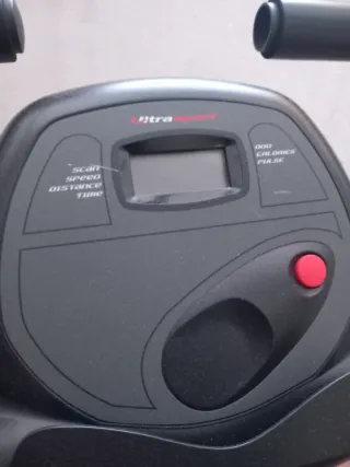 Bicicleta Estática Negra y Roja