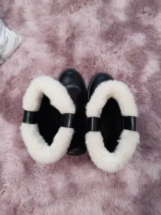 Botines negros forrados talla 38