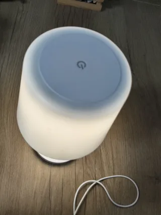 Lámpara de escritorio blanca