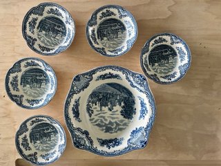Conjunto Johnson Brothers cuencos y platos