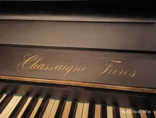 Órgano antiguo marca Chassaigne Frères