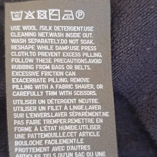 Jersey Uniqlo 100% Lana Cuello V Azul  Lavable