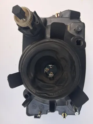 Faro delantero