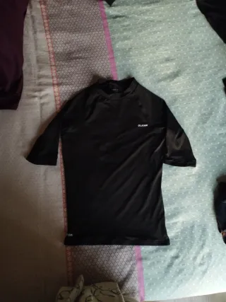 Camiseta solar Olaian negra talla 12_13 años