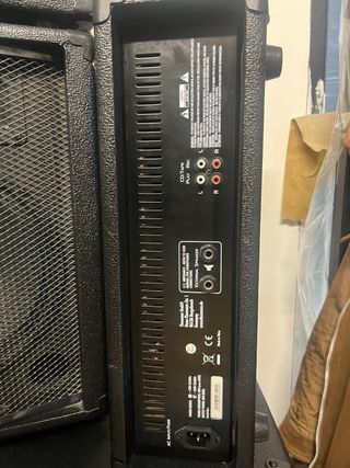 Altavoces Behringer Ultrabass Negro