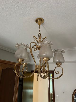 Lámpara de techo clásica dorada