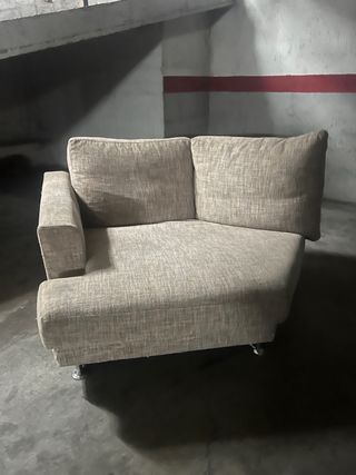 Sofá biplaza minimalista