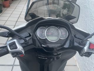 Piaggio Mp3 300 LT 3 Ruedas Automático