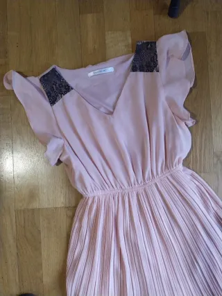 Vestido rosa con encaje negro Talla S