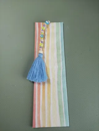 Marcapáginas hecho a mano 20x6cm