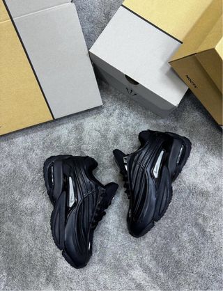 Bambas Nocta x Nike Airmax en color blanco y negro