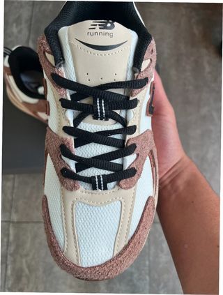 New Balance 530 Beige/Marrón Talla 39.5