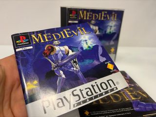 Medievil PS1 PAL España completo.
