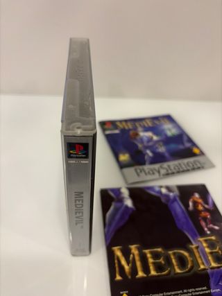 Medievil PS1 PAL España completo.
