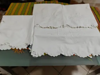 Lenzuolo matrimoniale antico con 3 federe