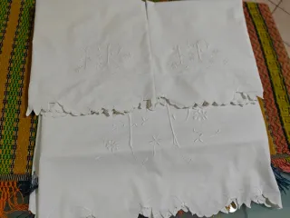 Lenzuolo matrimoniale antico con 3 federe