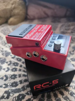 Pedal Looper Boss RC-5. Casi sin uso + alimentador