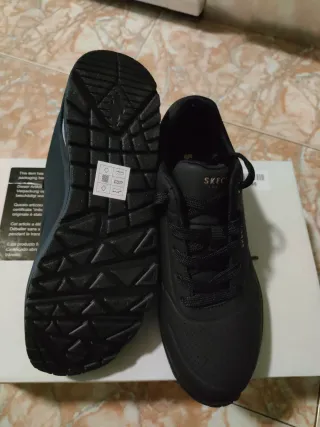 Zapatillas Skechers Uno Stand on Air Negras