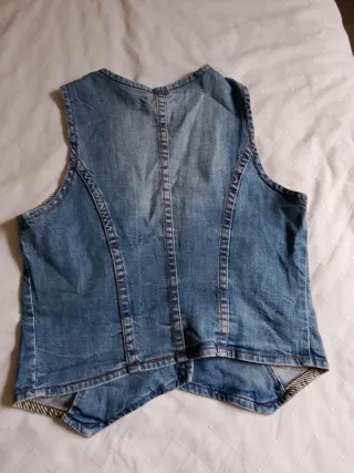 Chaleco vaquero Mango