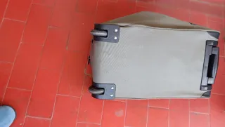 Maleta de 36x54x30.  58'3L