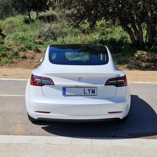 Tesla Model 3 SR RWD