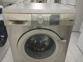 LAVADORA MARCA BALAY de 7 KG