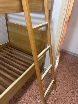 Cama litera de madera