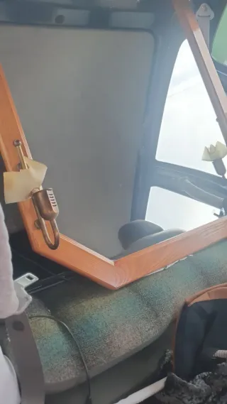 Espejo madera con apliques