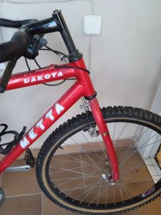 Bicicleta Roja METTA