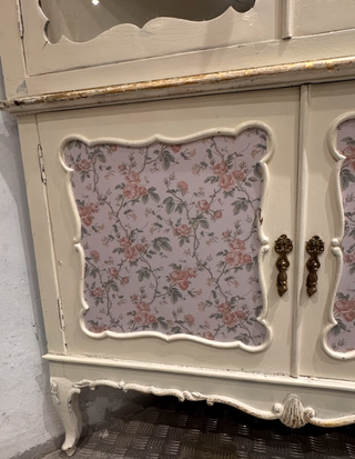 Vitrina antigua dos cuerpos madera y cristal