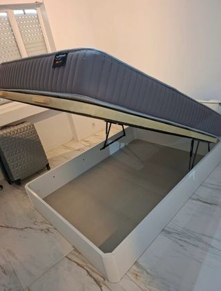 Canapé abatible madera y colchones