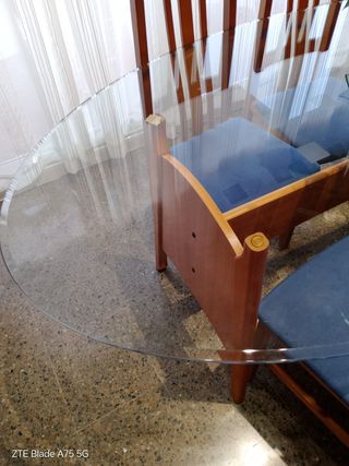 Mesa Comedor Cristal y 4 Sillas Madera