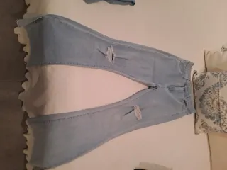Pantalón campana Shein desgastado