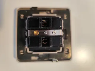 Interruptores y enchufes varios