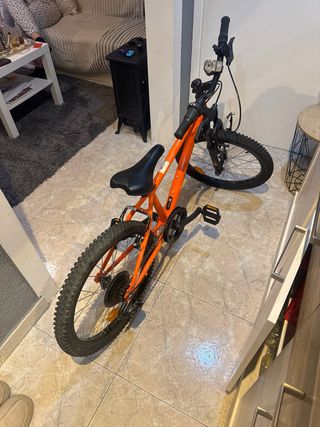 Bicicleta infantil naranja