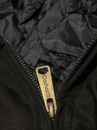 Casaco Carhartt Preto com Capuz