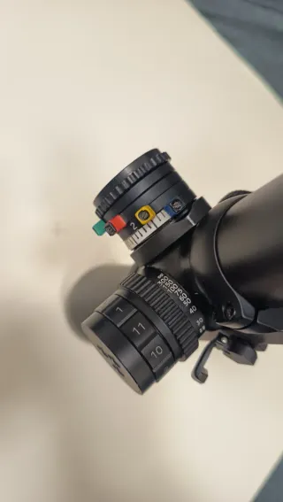 Visor Delta Titanium HD 2.5-15x56 con torreta