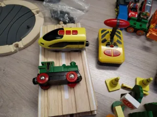 Lote trenes madera y accesorios